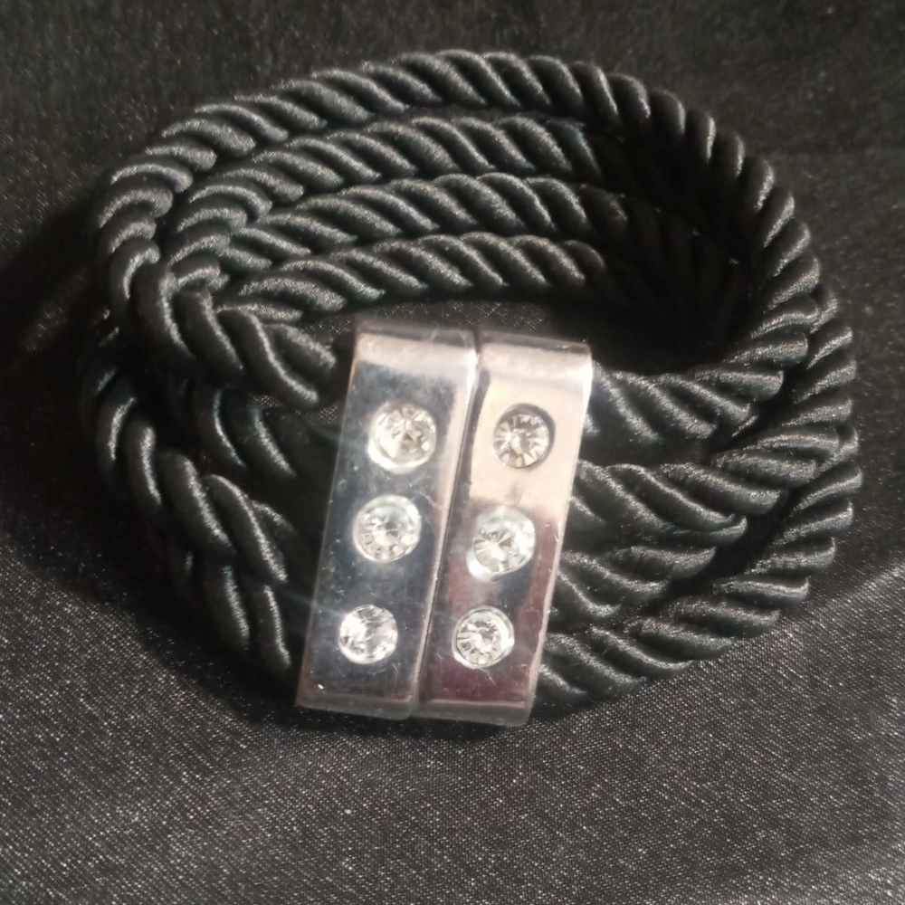 Black nylon & stainless with six large crystals bracelet. With magnetic clasp